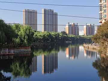 塞纳河畔人海明威节选 塞纳河畔人,海明威